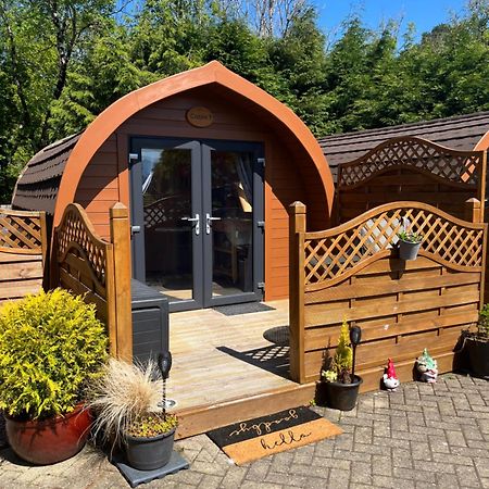 Conifer Cabins Fort William Bagian luar foto