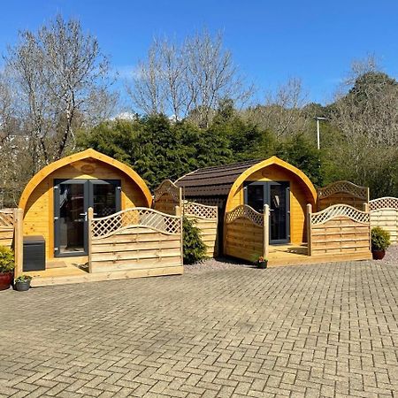 Conifer Cabins Fort William Bagian luar foto