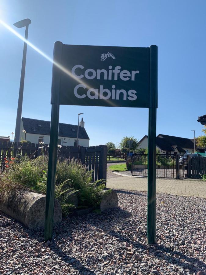 Conifer Cabins Fort William Bagian luar foto