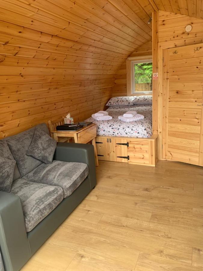 Conifer Cabins Fort William Bagian luar foto