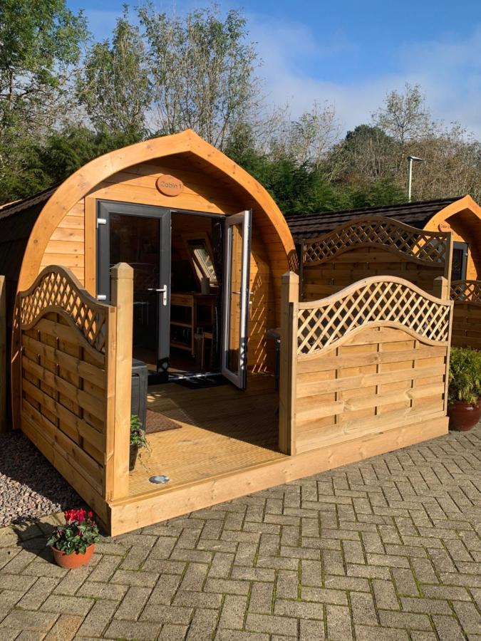 Conifer Cabins Fort William Bagian luar foto