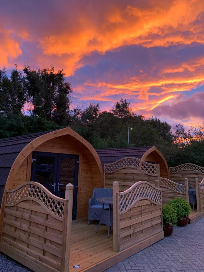 Conifer Cabins Fort William Bagian luar foto