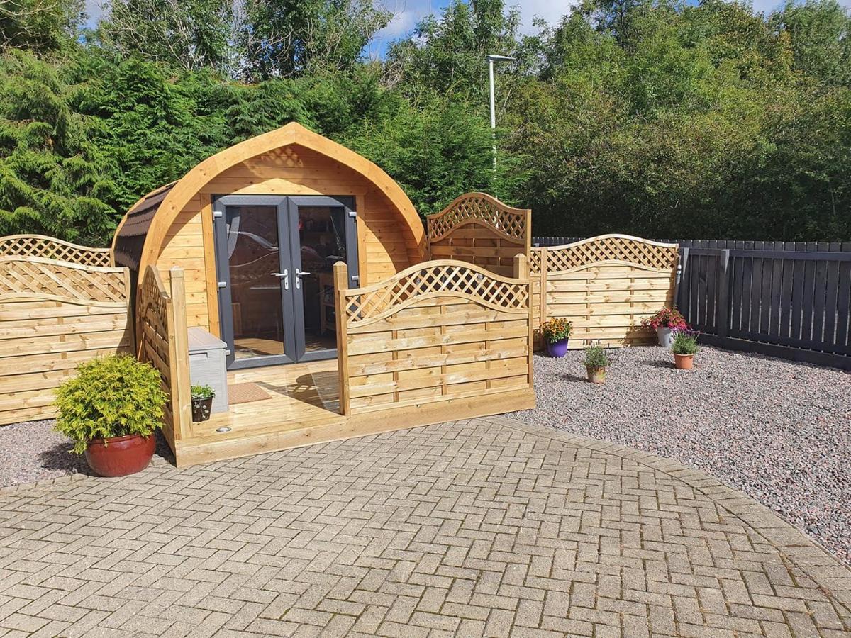 Conifer Cabins Fort William Bagian luar foto