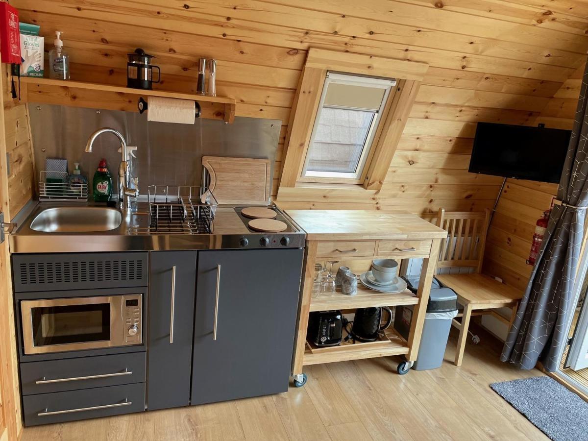 Conifer Cabins Fort William Bagian luar foto