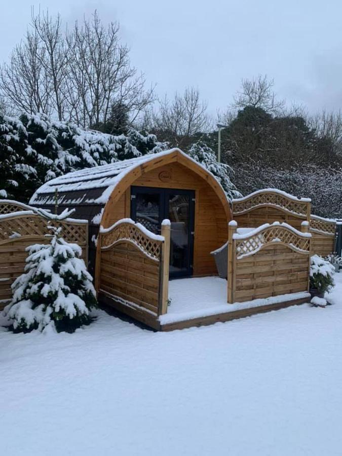 Conifer Cabins Fort William Bagian luar foto