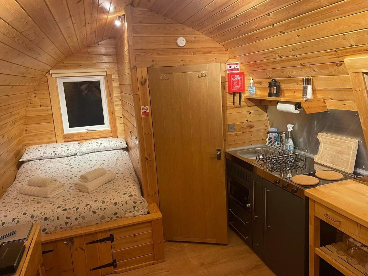 Conifer Cabins Fort William Bagian luar foto