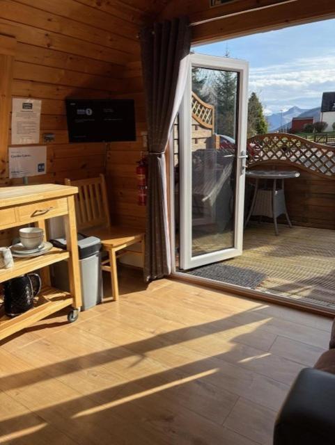 Conifer Cabins Fort William Bagian luar foto