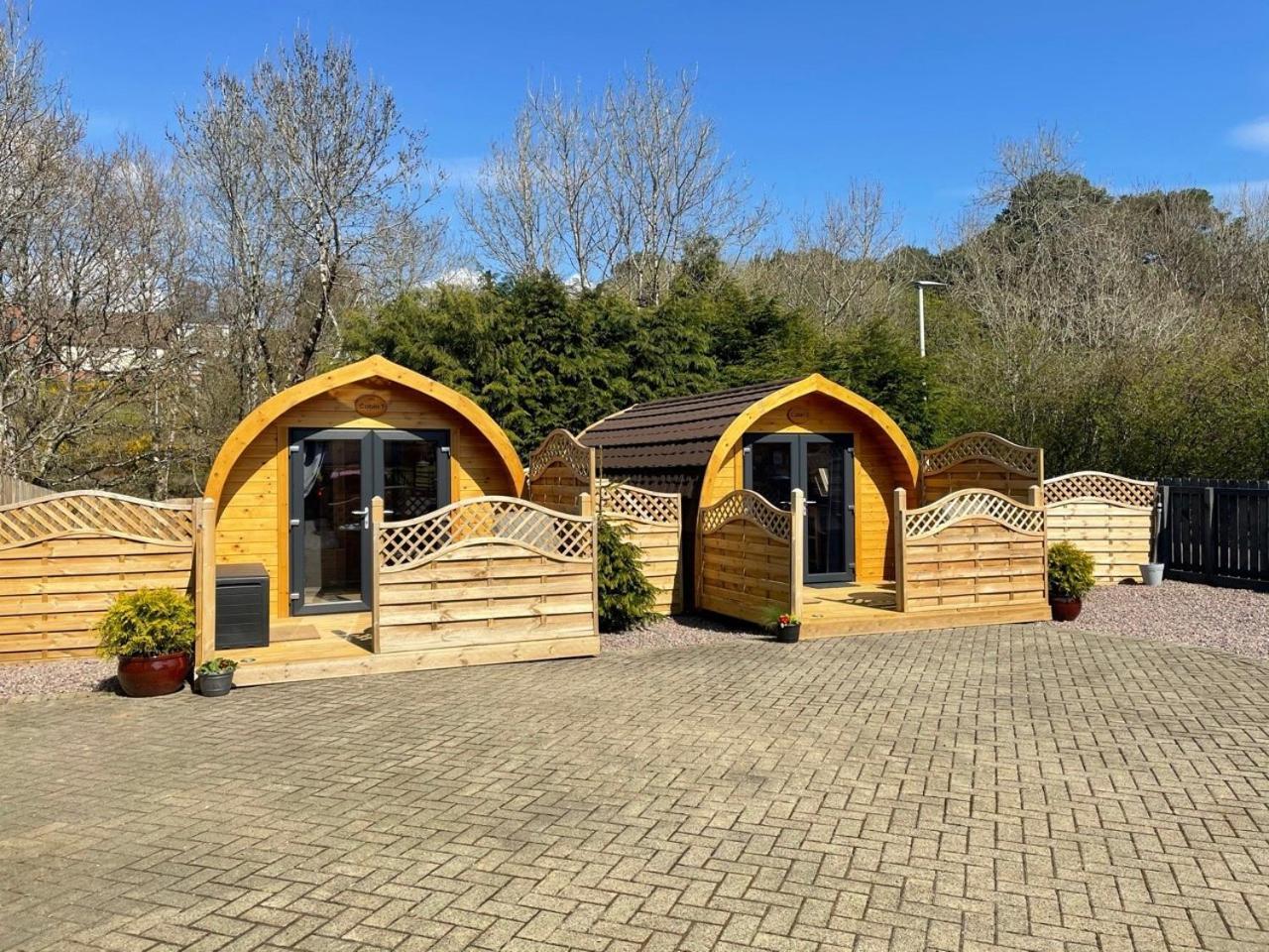 Conifer Cabins Fort William Bagian luar foto